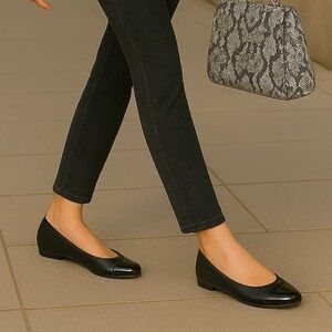 Nine West Black Patent Flats Vegan Women’s Shoes Size 7 NWB